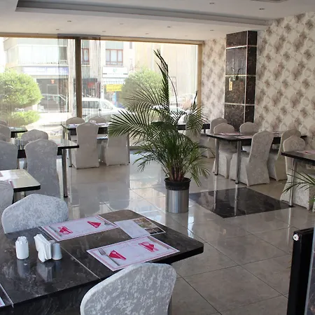 Pietra Hotel 4*