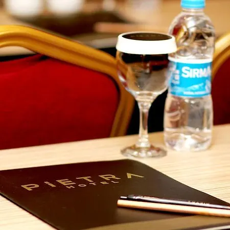 Hotel Pietra 4*